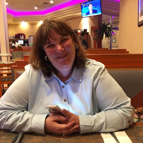 Meet your Posher, Hope - Picture 1 of 1